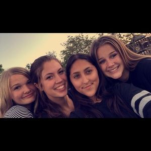 Meet your Posher, Olivia